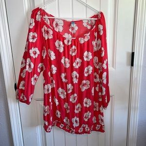 Old Navy Maternity top
